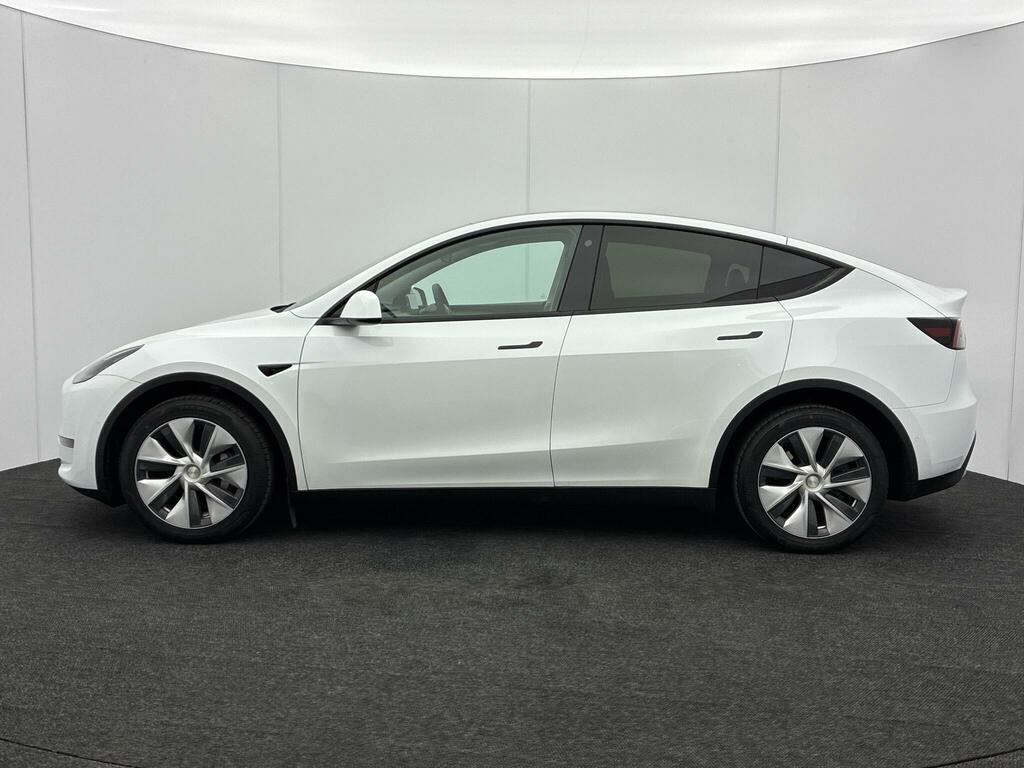 Tesla Model Y Long Range White #6