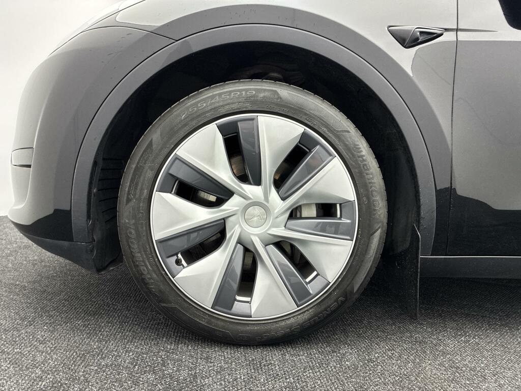Tesla Model Y Auto Rwd 5dr Black #4