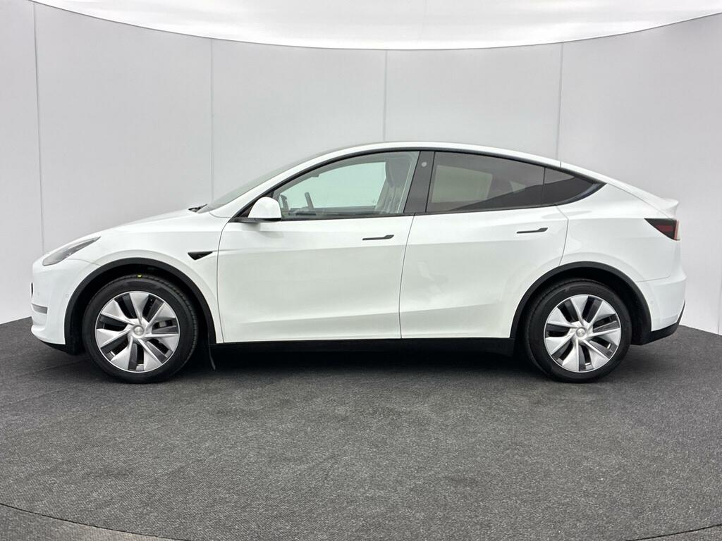 Tesla Model Y Long Range White #6