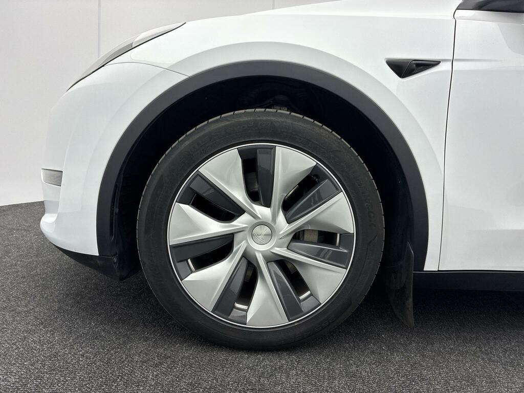 Tesla Model Y Long Range White #4
