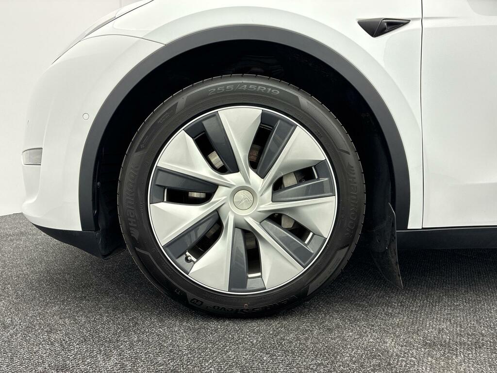 Tesla Model Y Long Range White #4
