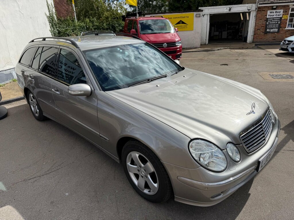 Mercedes-Benz E Class 3.0 E320 Cdi Avantgarde G-tronic Silver #2