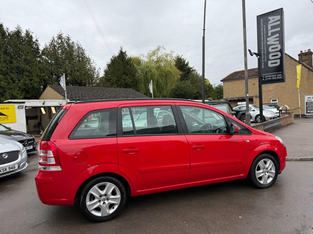 Vauxhall Zafira 1.6 16V Exclusiv Euro 5 Red #6
