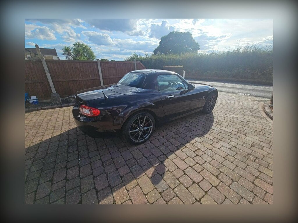 Mazda MX-5 2.0I Venture Roadster Euro 5 Red