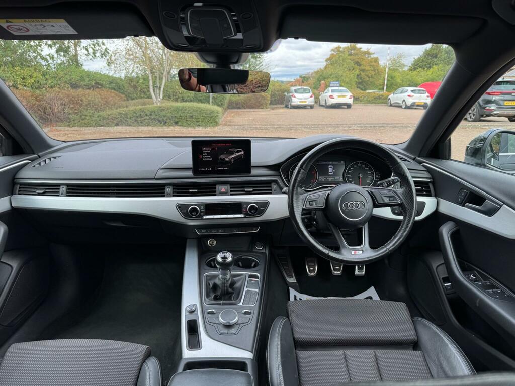 Audi A4 Avant S Line Black #5