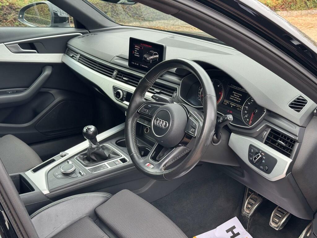Audi A4 Avant S Line Black #3