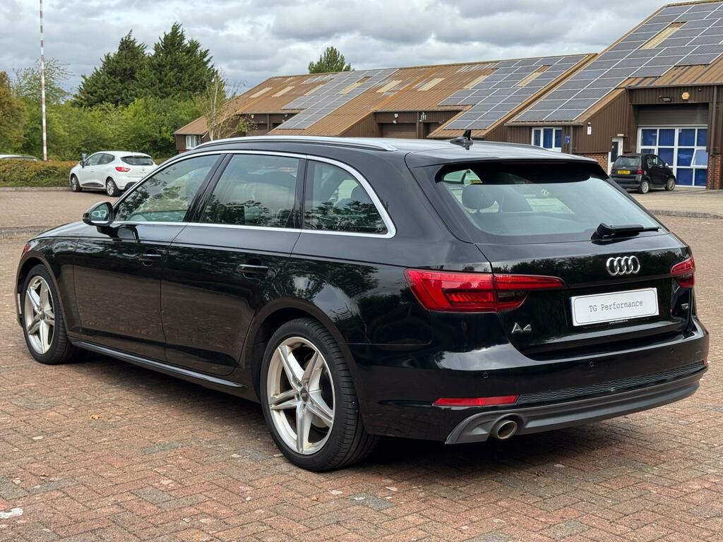 Audi A4 Avant S Line Black #2