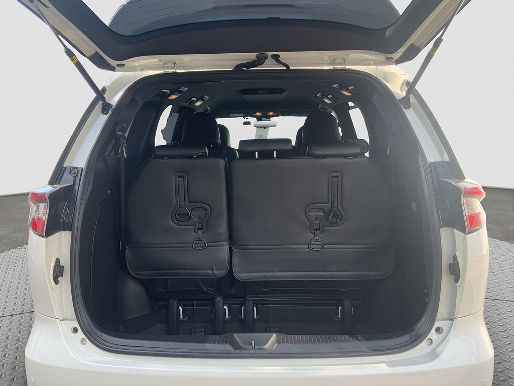 Toyota Estima Mpv Silver #19