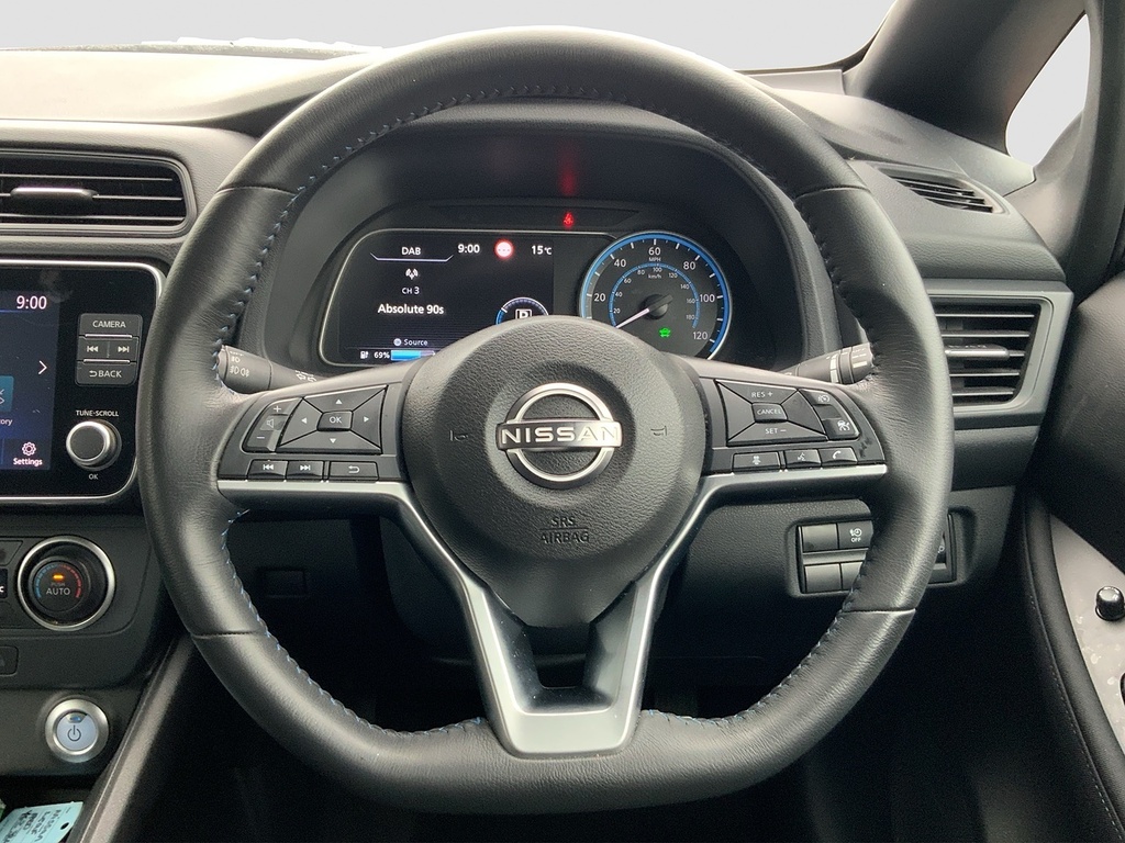 Nissan Leaf Acenta Red #6