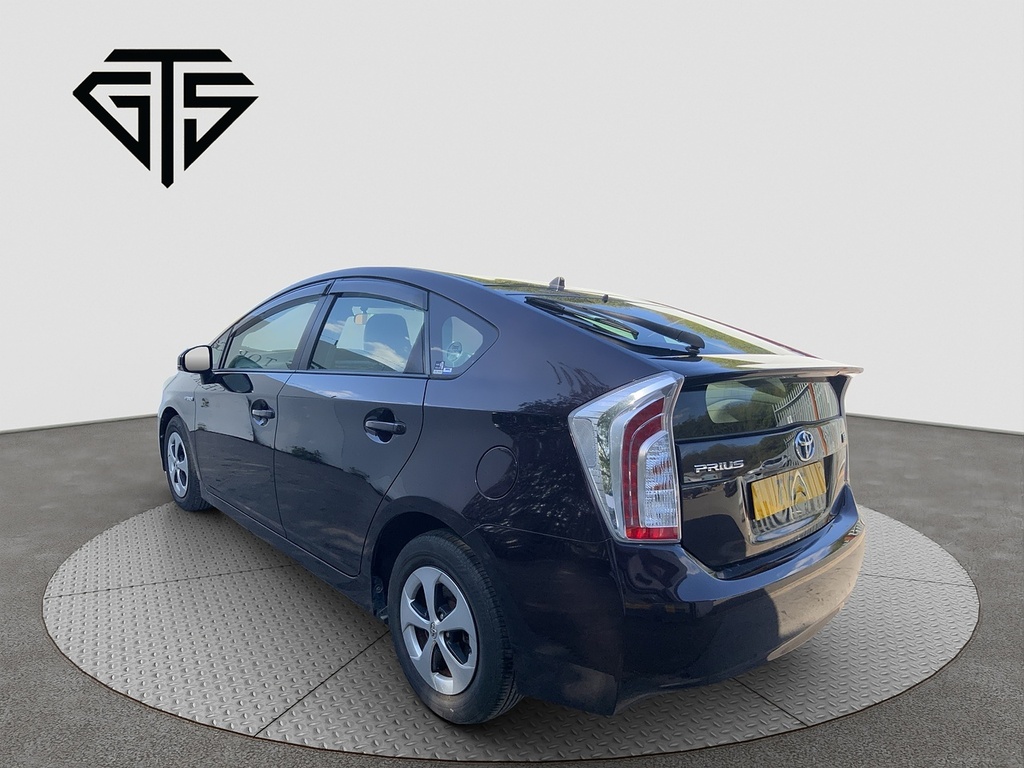 Toyota Prius S Purple #5