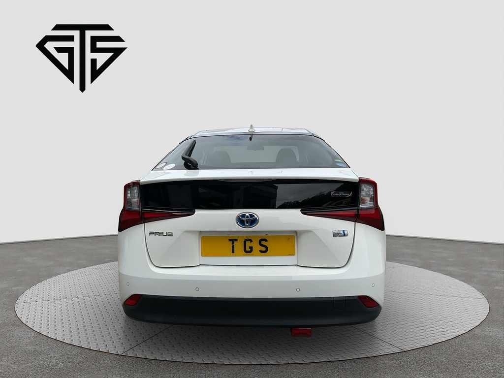 Toyota Prius S White #4