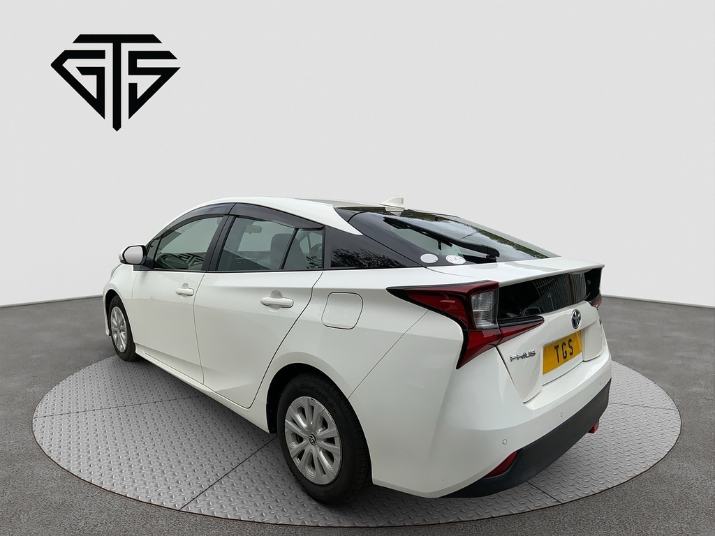 Toyota Prius S White #5