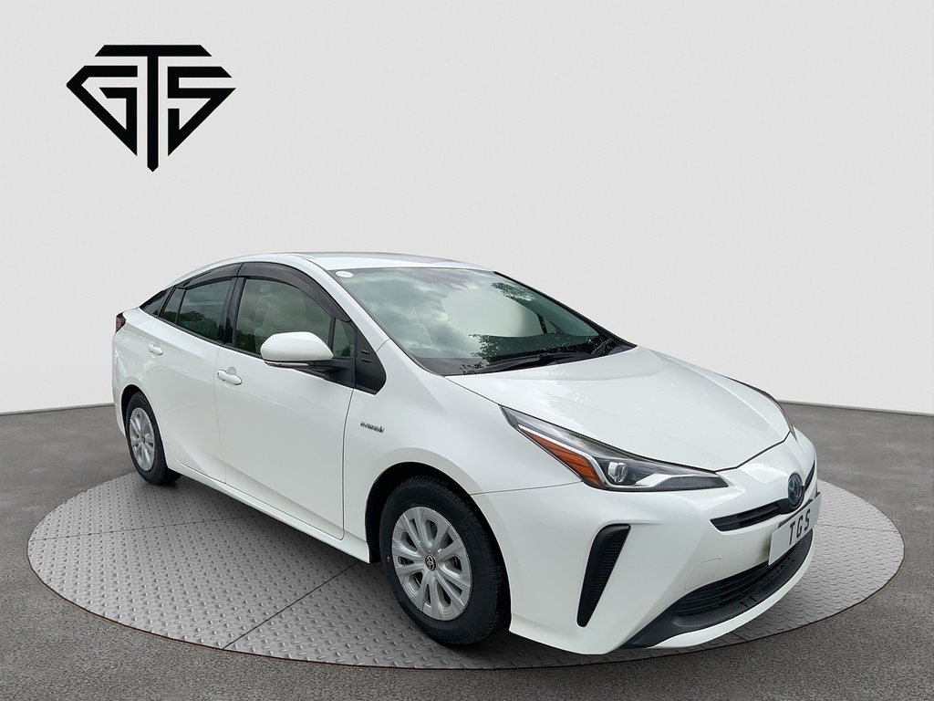 Toyota Prius S White