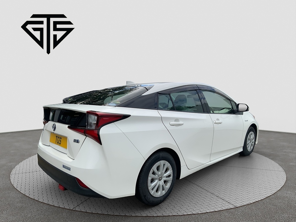 Toyota Prius S White #3