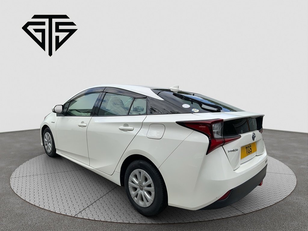 Toyota Prius S White #5