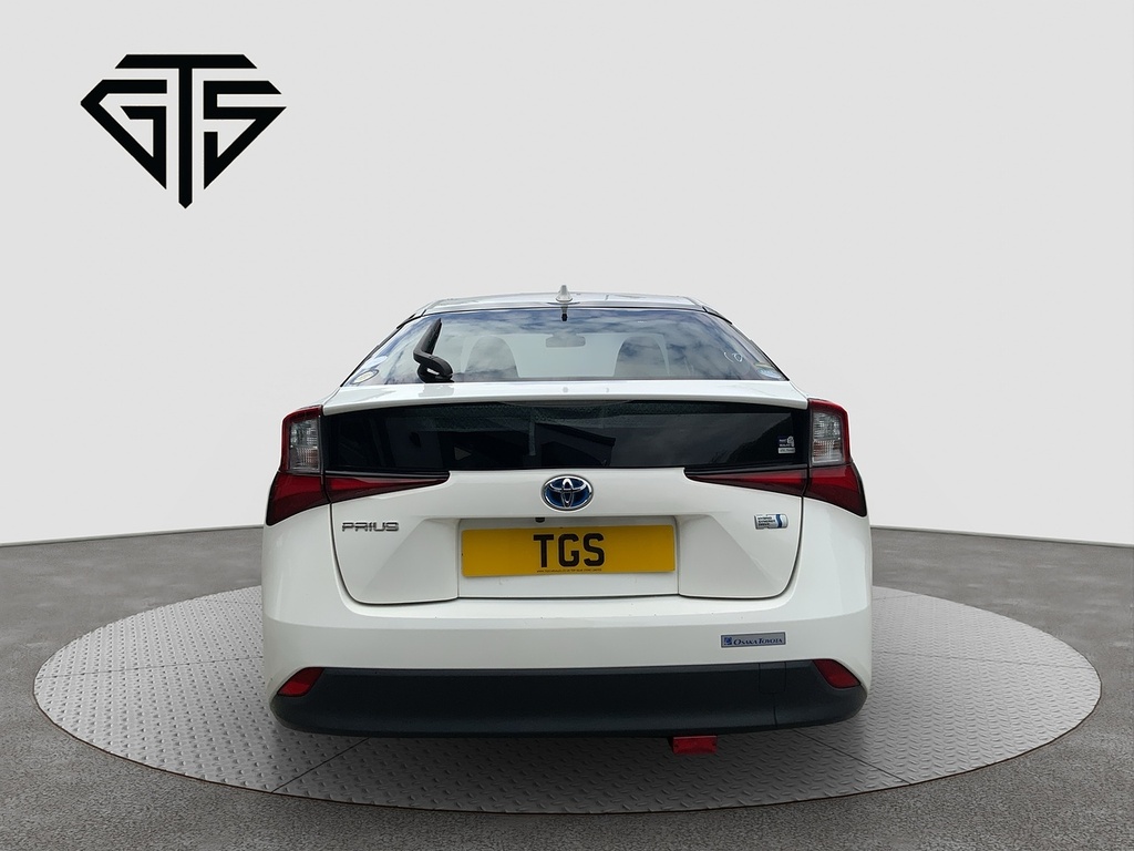 Toyota Prius S White #4