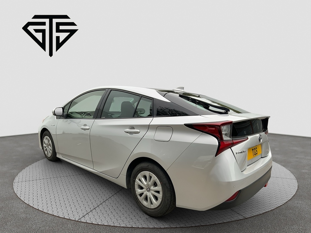 Toyota Prius S Silver #5