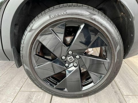 Volvo XC40 Plus Black #19
