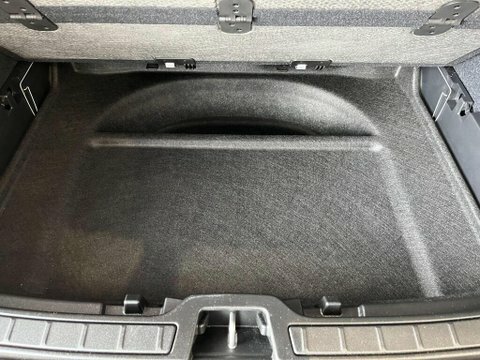 Volvo XC40 Plus Black #29
