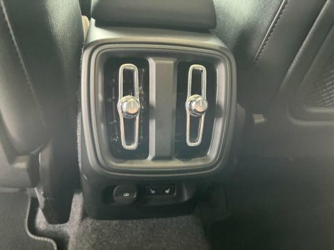 Volvo XC40 Plus Black #11
