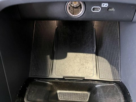 Volvo XC40 Plus Black #44
