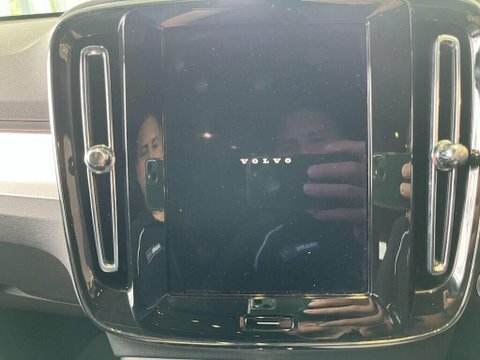 Volvo XC40 Plus Black #24