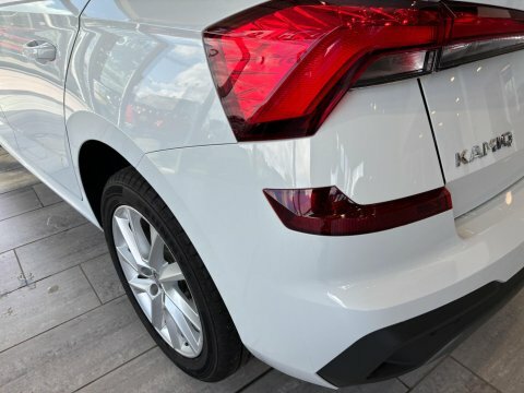 Skoda Kamiq Hatchback Black #48