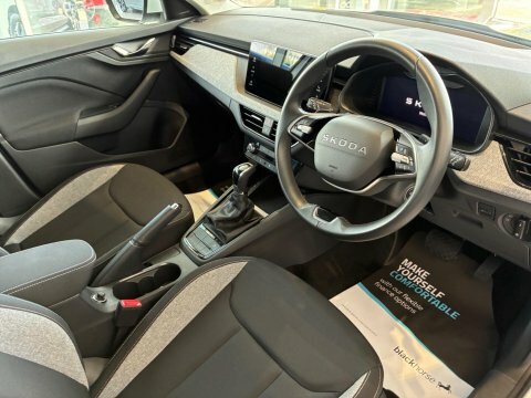 Skoda Kamiq Hatchback Black #10