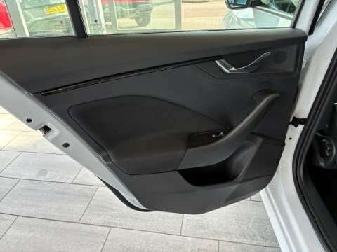 Skoda Kamiq Hatchback Black #26
