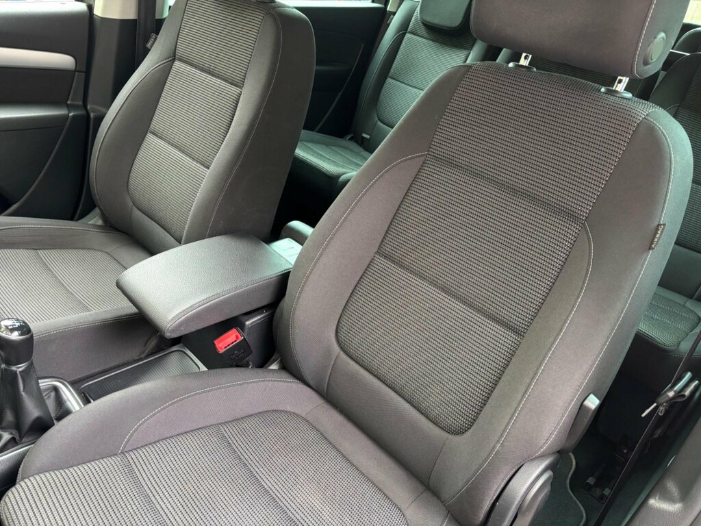 Volkswagen Sharan  Red #8