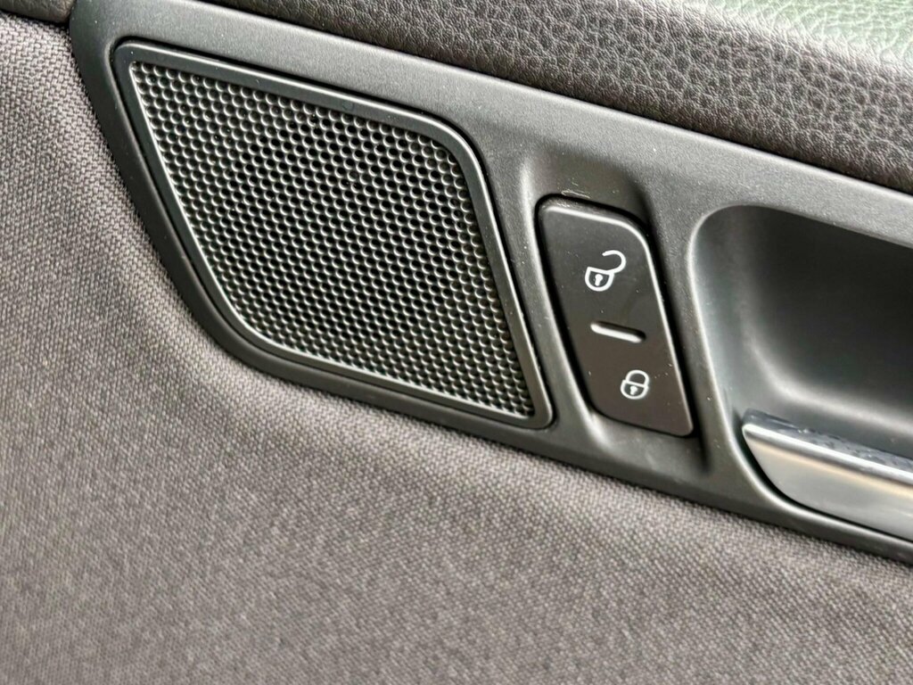 Volkswagen Sharan  Red #37