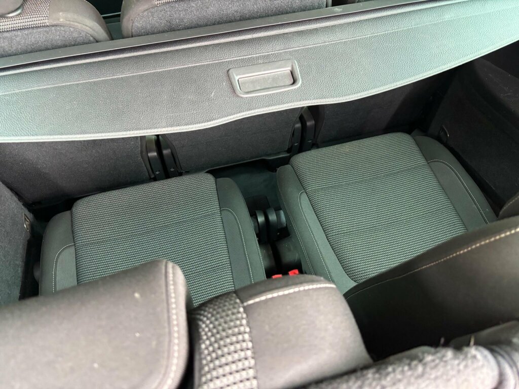 Volkswagen Sharan  Red #32