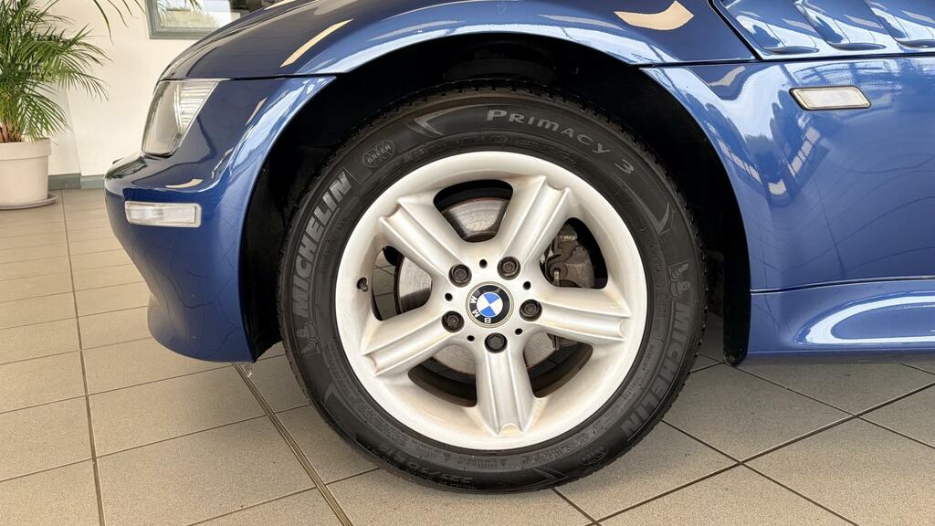 BMW Z3 1.9I Roadster 187 G Km 118 Bhp Blue #4