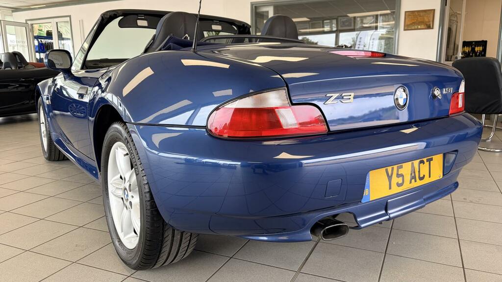 BMW Z3 1.9I Roadster 187 G Km 118 Bhp Blue #5