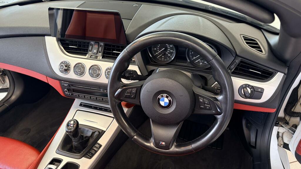 BMW Z4 Convertible White #38