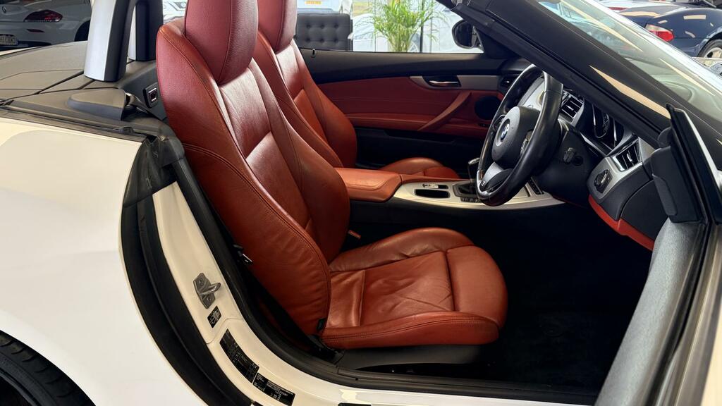 BMW Z4 Convertible White #22