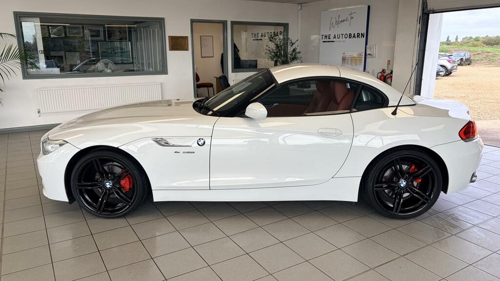 BMW Z4 Convertible White #16
