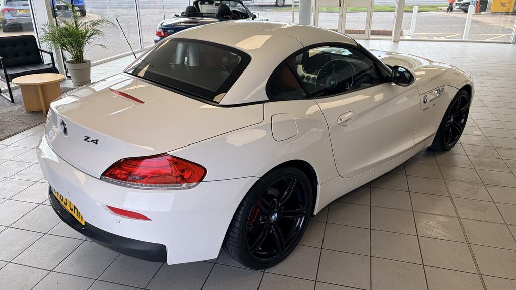 BMW Z4 Convertible White #19