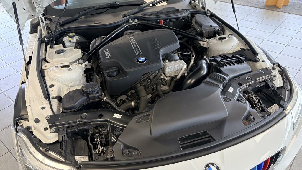 BMW Z4 Convertible White #14