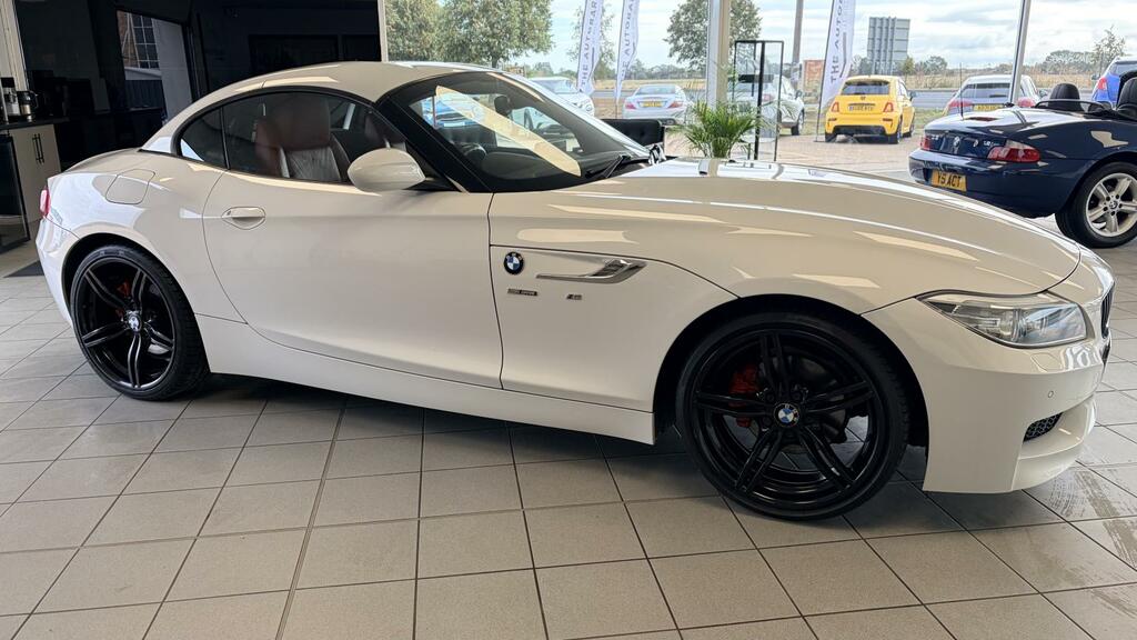 BMW Z4 Convertible White #20