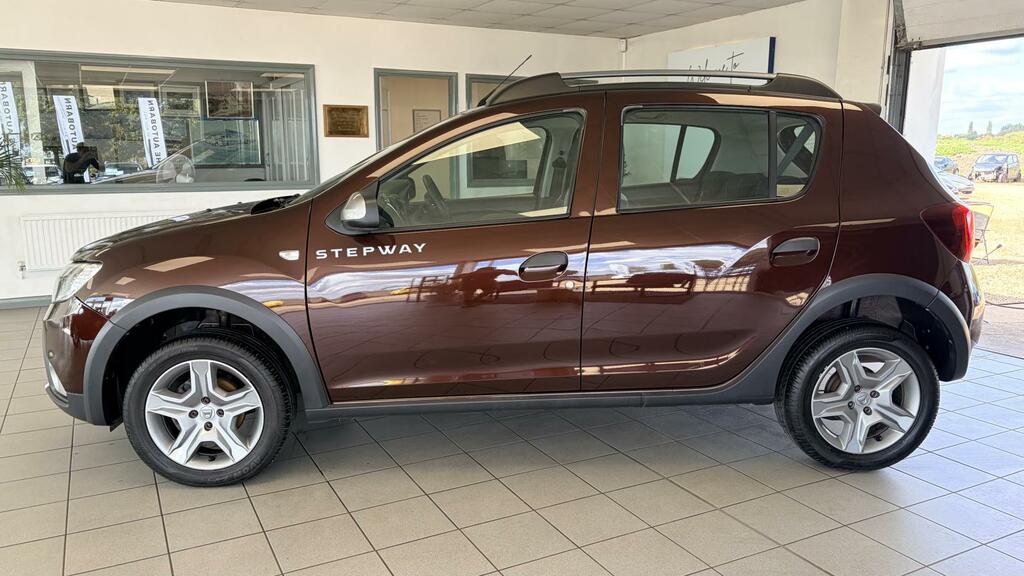 Dacia Sandero Stepway Laureate Brown