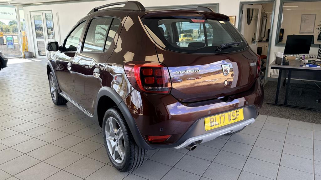 Dacia Sandero Stepway Laureate Brown #5