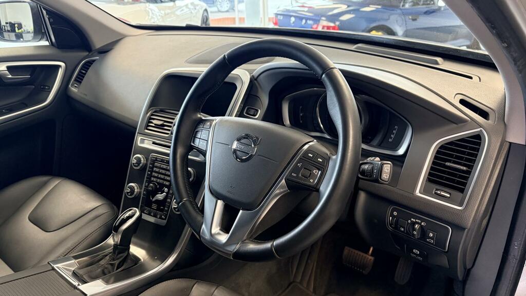 Volvo XC60 D4 Se Lux Nav Black #18