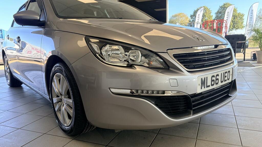 Peugeot 308 1.6 Bluehdi 100 Active White #12