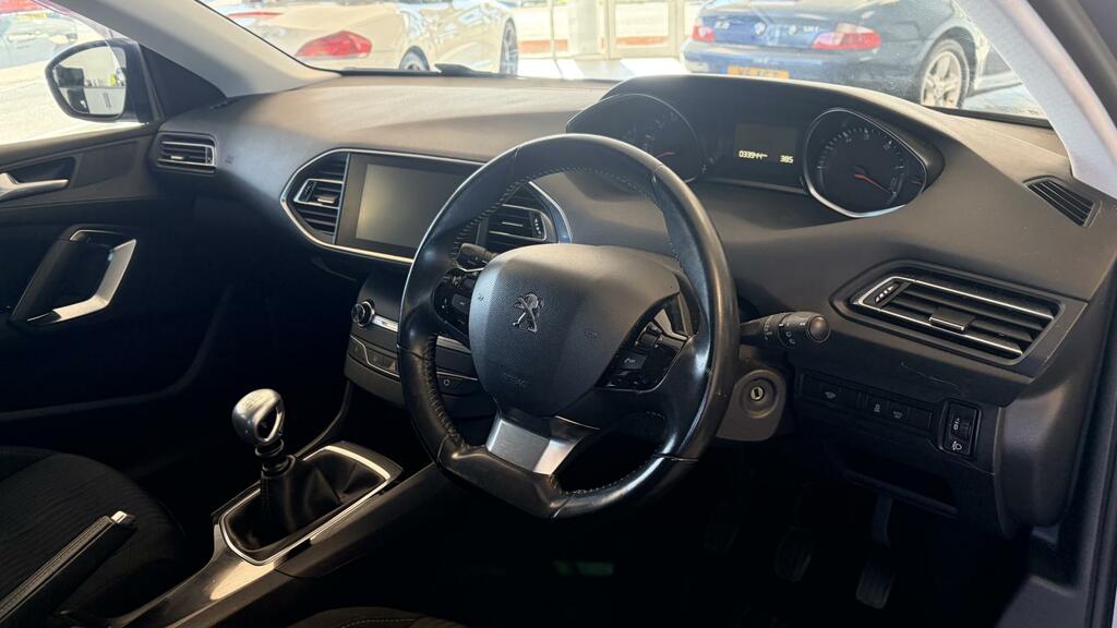 Peugeot 308 1.6 Bluehdi 100 Active White #15