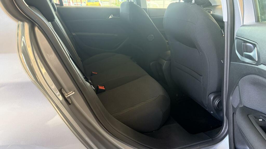 Peugeot 308 1.6 Bluehdi 100 Active White #19