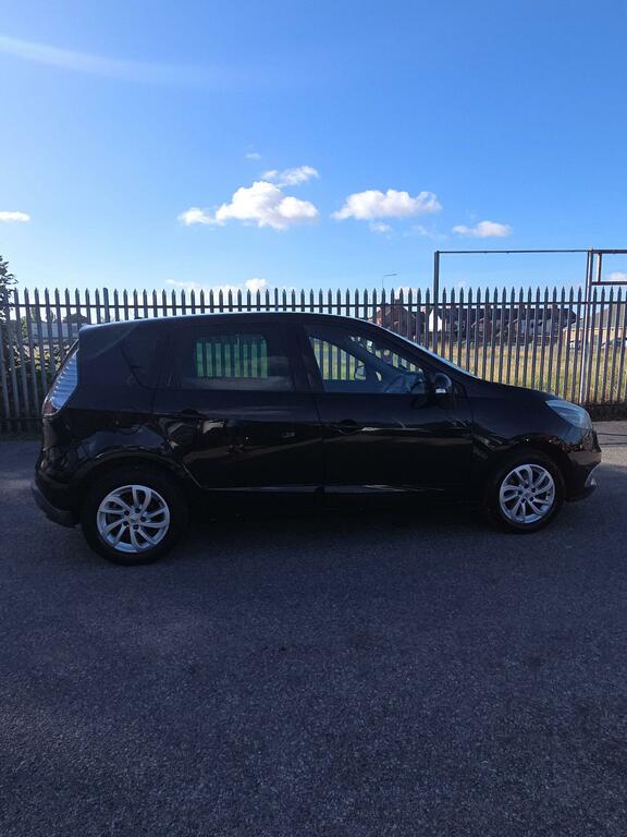 Renault Scenic Scenic Dynamique Tomtom Vvt Red #9