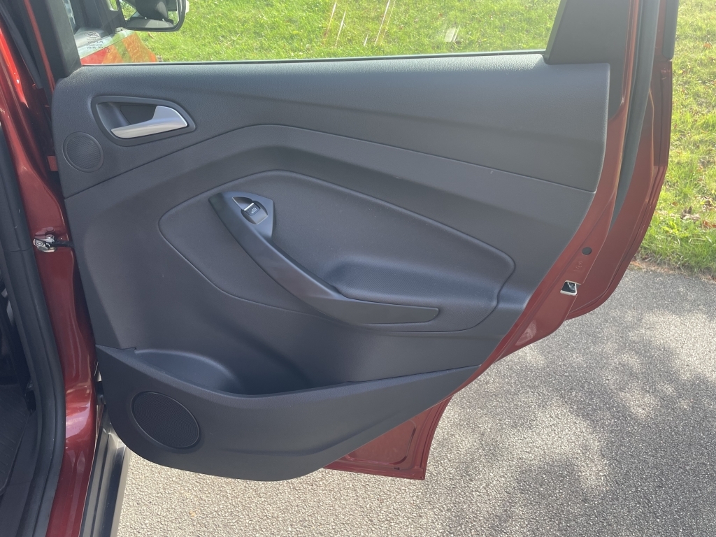 Ford C-Max 1.0 Ecoboost 125 Zetec Red #11