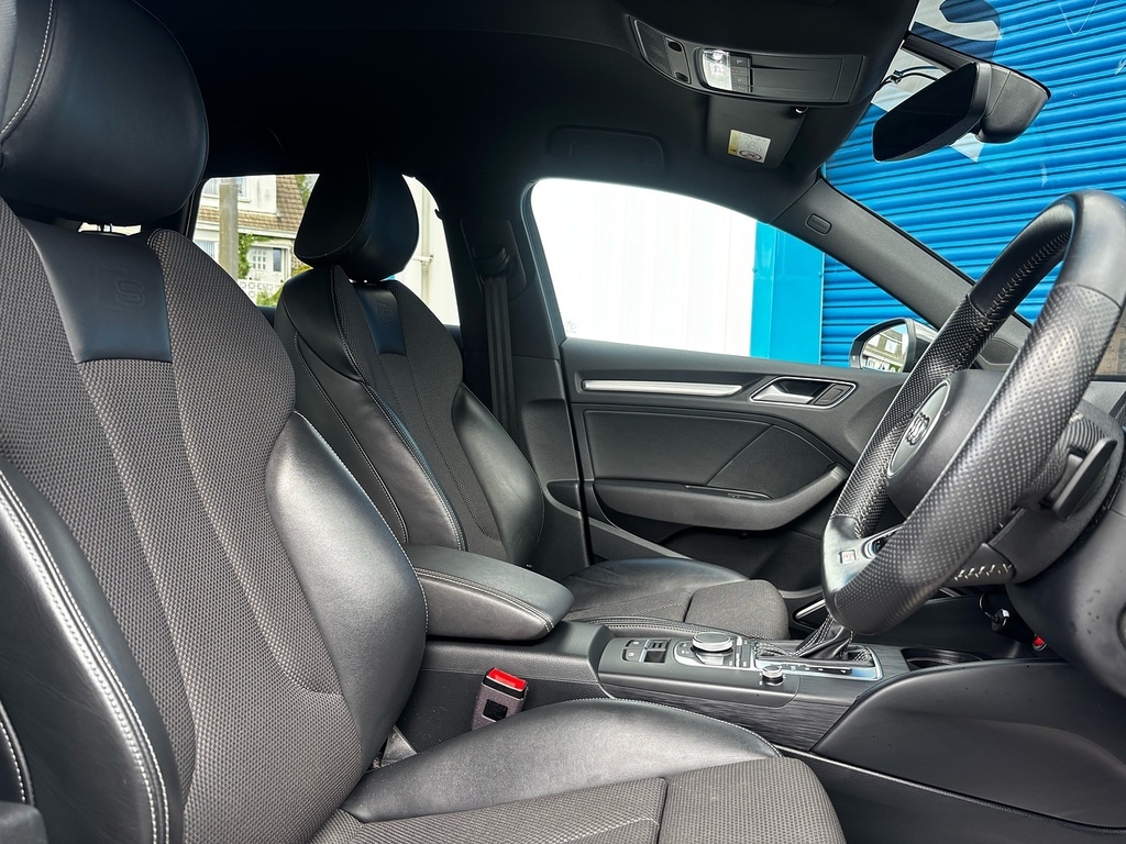 Audi A3 1.5 Tfsi Cod 35 Black Edition Sportback Grey #6