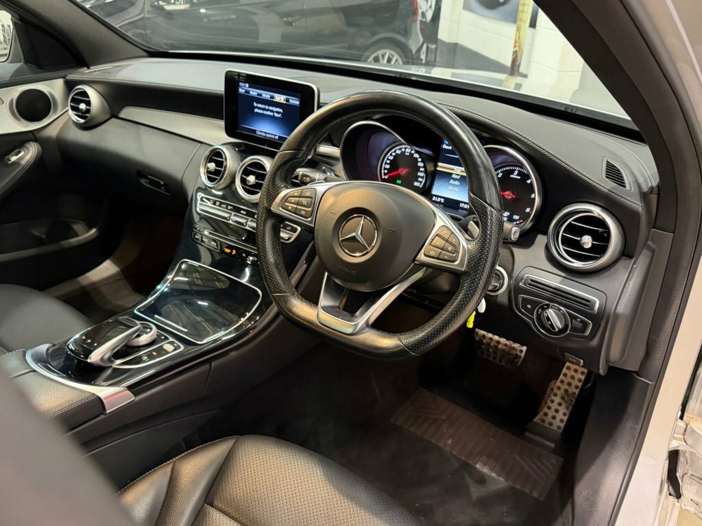 Mercedes-Benz C Class C220 Cdi Blueefficiency Amg Red #21